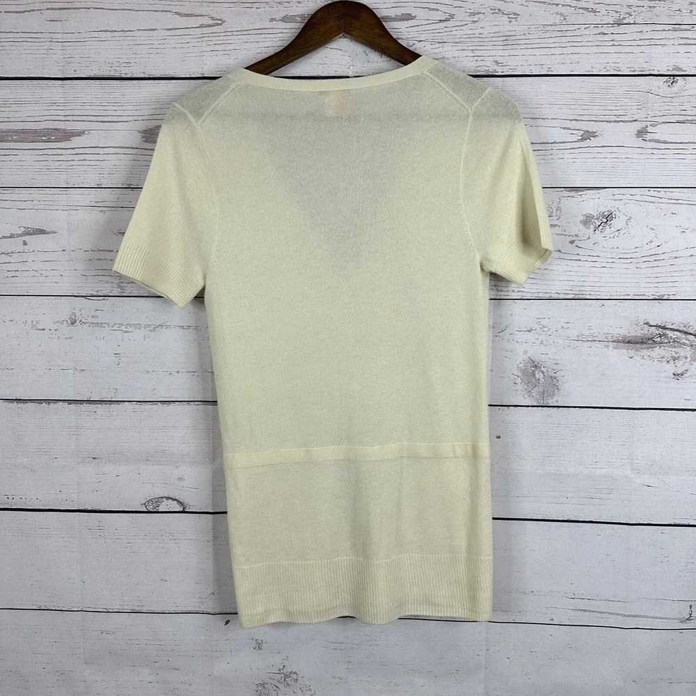 J Crew Sweater Womens Medium Cream Cashmere Button Preppy Pockets‎ Minimalist